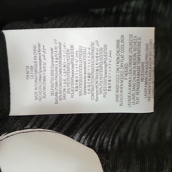 Never worn long sleeve blouse - Picture 3 of 4